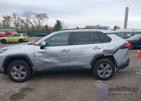 2024 Toyota Rav4 Xle из США, поврежденный, VIN 2T3P1RFVXRC459579